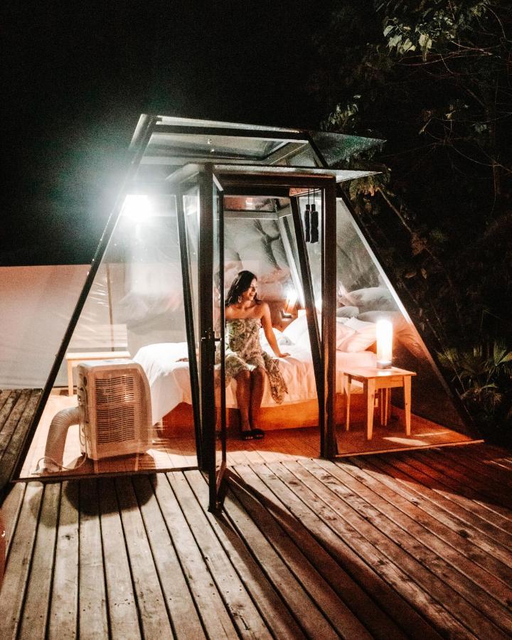 Glamping *